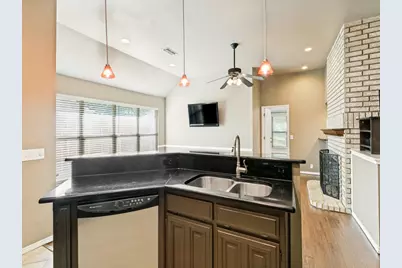 10228 Fieldcrest Drive, Benbrook, TX 76126 - Photo 14