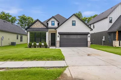 303 E Locust Street, Leonard, TX 75452 - Photo 1