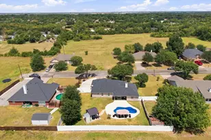 204 Cloverdale St, Hillsboro, TX 76645 - Photo 36