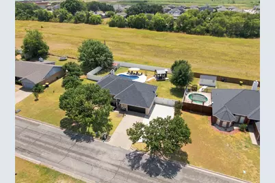204 Cloverdale Street, Hillsboro, TX 76645 - Photo 32