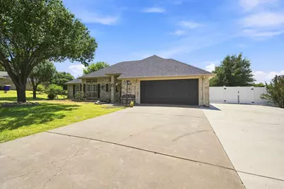 204 Cloverdale Street, Hillsboro, TX 76645 - Photo 4