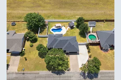 204 Cloverdale Street, Hillsboro, TX 76645 - Photo 30