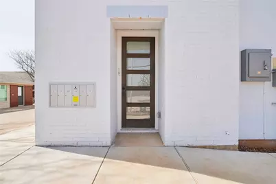 341 Bryan, Denton, TX 76201 - Photo 1