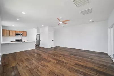 341 Bryan, Denton, TX 76201 - Photo 8