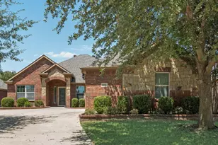 5836 Sunny Meadow Ln, Grand Prairie, TX 75052 - Photo 4