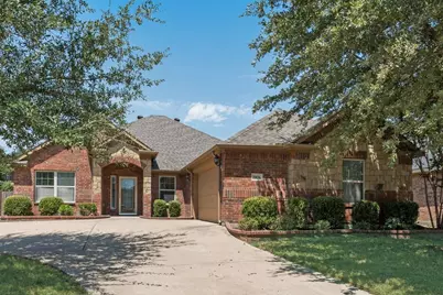 5836 Sunny Meadow Lane, Grand Prairie, TX 75052 - Photo 2