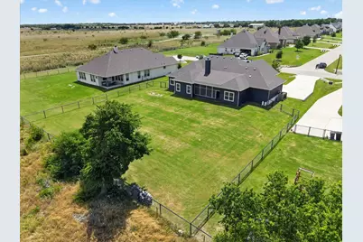 1506 Back Stretch Road, Justin, TX 76247 - Photo 2