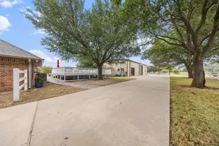 2100 Meadow Springs Dr, Haslet, TX 76052 - Photo 28