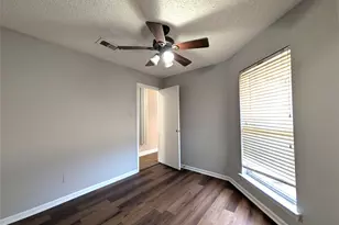 323 Teakwood Ln, Lewisville, TX 75067 - Photo 22