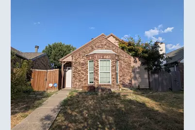 323 Teakwood Lane, Lewisville, TX 75067 - Photo 2