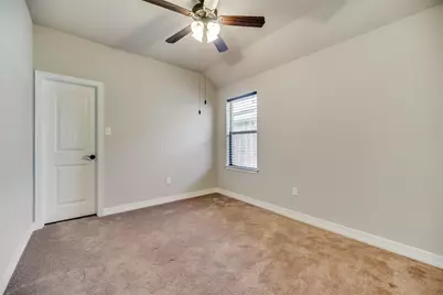 141 Shawnee Street, Greenville, TX 75402 - Photo 16