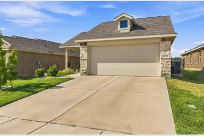 5709 Honey Creek Street, Fort Worth, TX 76179 - Photo 2