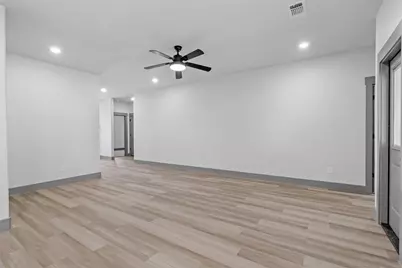 405 W Hull Street, Denison, TX 75020 - Photo 6