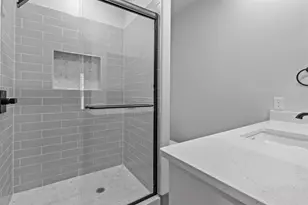 405 W Hull St, Denison, TX 75020 - Photo 10