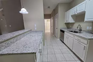 911 Lake Dr, Grand Prairie, TX 75051 - Photo 6