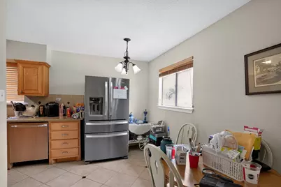 2125 Meadow Glen, Irving, TX 75060 - Photo 18