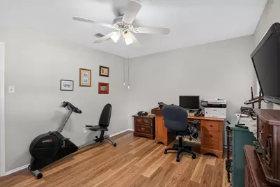 2125 Meadow Glen, Irving, TX 75060 - Photo 30