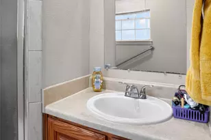 2125 Meadow Glen, Irving, TX 75060 - Photo 24