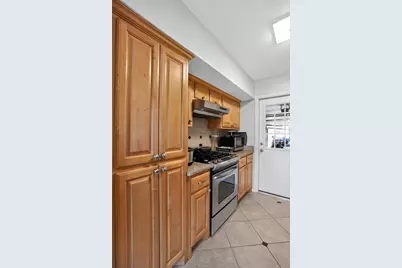 2125 Meadow Glen, Irving, TX 75060 - Photo 16