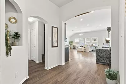 10853 Live Oak Creek Drive, Fort Worth, TX 76108 - Photo 6