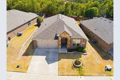 10853 Live Oak Creek Drive, Fort Worth, TX 76108 - Photo 2