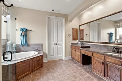 1920 Los Cabos Lane, Arlington, TX 76012 - Photo 18