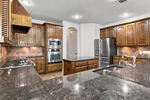 1920 Los Cabos Ln, Arlington, TX 76012 - Photo 12