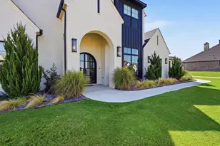 3022 Southern Rise Ct, Granbury, TX 76049 - Photo 4