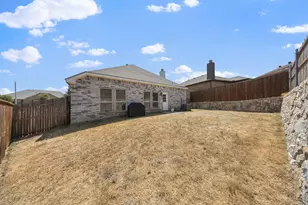 8275 Clarksprings Dr, Dallas, TX 75236 - Photo 28