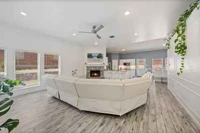 8275 Clarksprings Drive, Dallas, TX 75236 - Photo 6