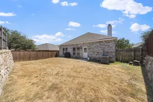 8275 Clarksprings Dr, Dallas, TX 75236 - Photo 30