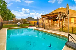 1725 Meadowview Dr, Reno, TX 75462 - Photo 16