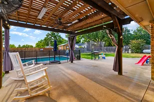 1725 Meadowview Dr, Reno, TX 75462 - Photo 14