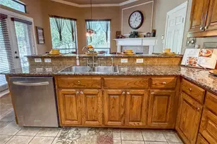 2737 Wood Lake Dr, Cedar Hill, TX 75104 - Photo 12