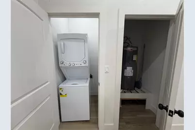 808 W 10th Street, Dallas, TX 75208 - Photo 12