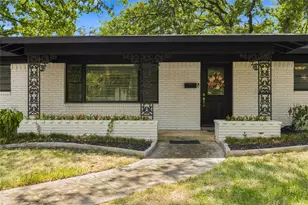 1500 W Lavender Ln, Arlington, TX 76013 - Photo 2