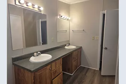 100 Crow Street, Mabank, TX 75156 - Photo 22