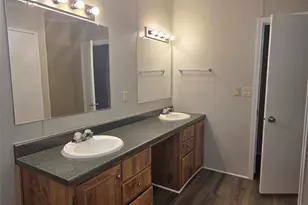 100 Crow St, Mabank, TX 75156 - Photo 22
