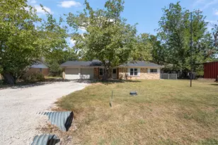 502 N King St, Itasca, TX 76055 - Photo 1