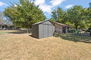 502 N King St, Itasca, TX 76055 - Photo 16