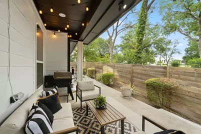 407 W Light Street, Waxahachie, TX 75165 - Photo 34