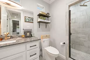 407 W Light St, Waxahachie, TX 75165 - Photo 34