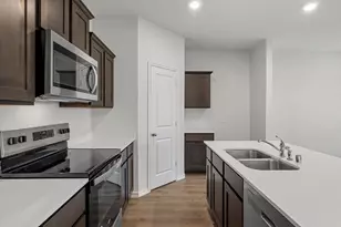 354 Shaw Creek Blvd, Ferris, TX 75125 - Photo 6