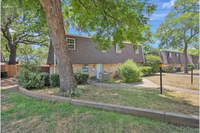7608 Bridges Avenue, Richland Hills, TX 76118 - Photo 2