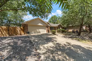 362 River Oaks Ln, Canton, TX 75103 - Photo 2