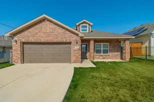 2016 Langston St, Fort Worth, TX 76105 - Photo 1