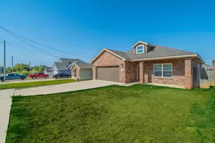 2016 Langston St, Fort Worth, TX 76105 - Photo 20