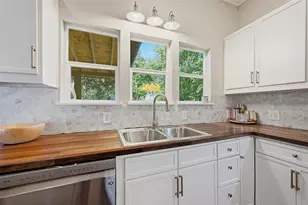 512 S Elm St, Sherman, TX 75090 - Photo 18