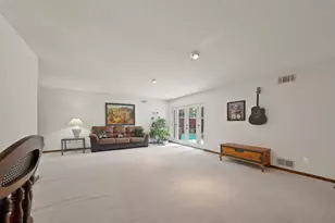 9630 Fallbrook Dr, Dallas, TX 75243 - Photo 18
