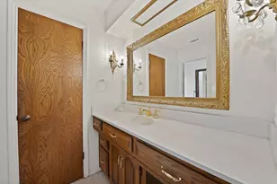 9630 Fallbrook Dr, Dallas, TX 75243 - Photo 12